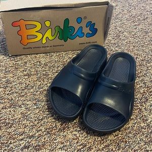 Birki’s pacific navy slide